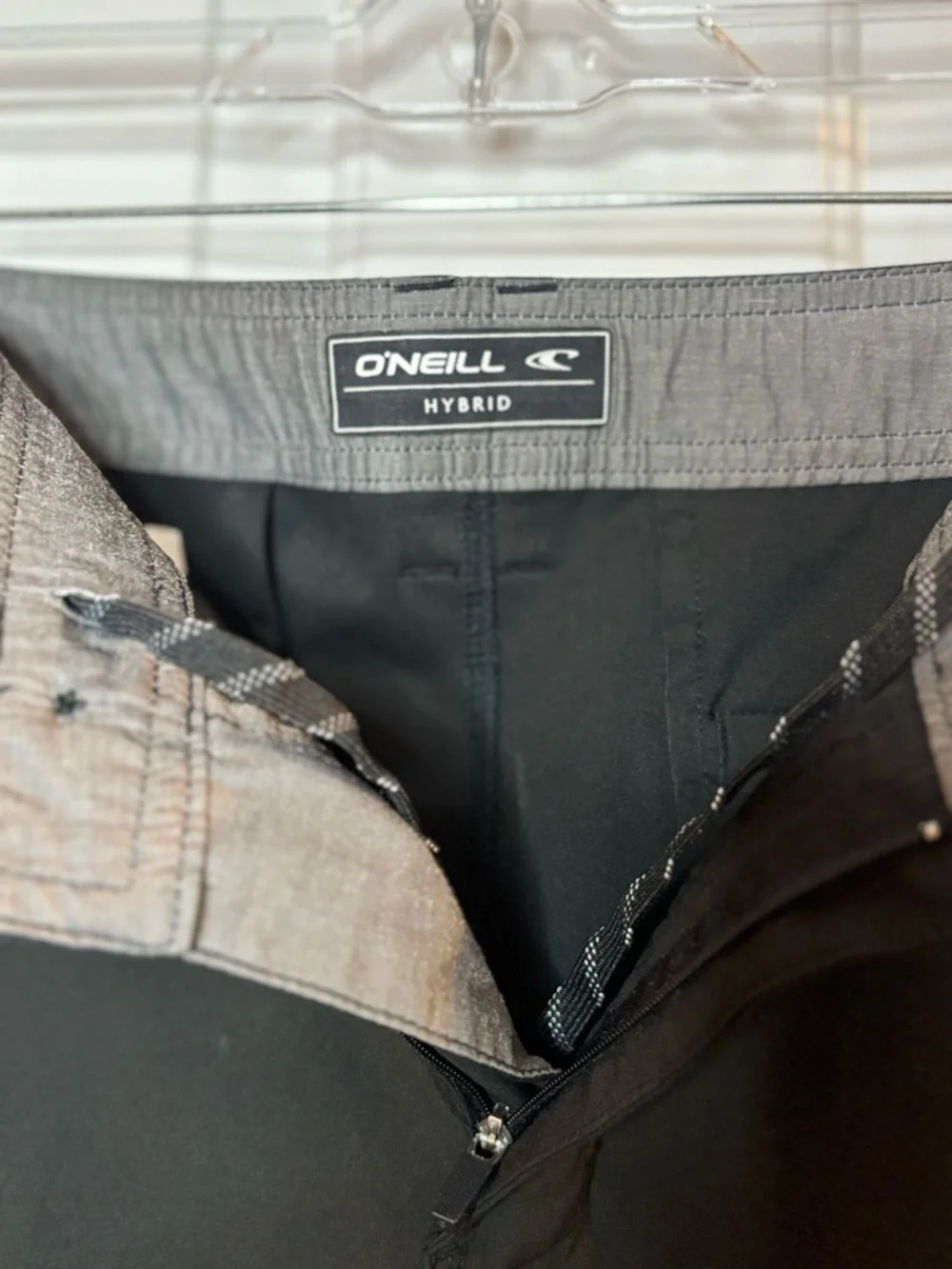 NWOT O'Neill Men's Black Hybrid Board Shorts land or water size 32